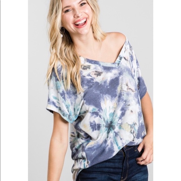 NEW! Tie Dye V-Neck Tunic! - Picture 3 of 6